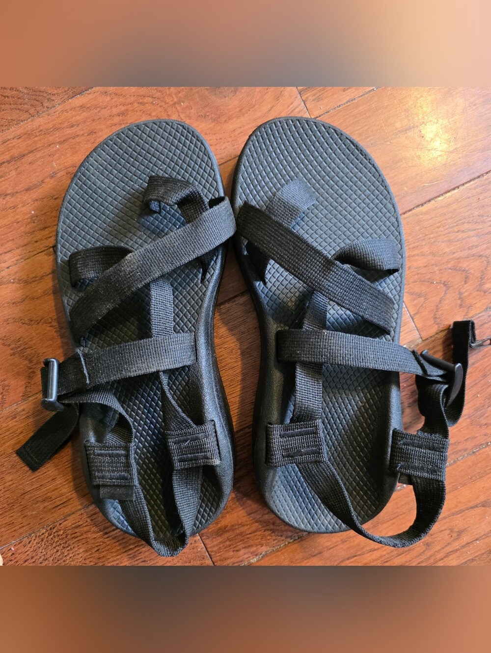 Chaco Women’s Z/Cloud 2 Sandals Black Size 9 Wide Toe Loop J107364W